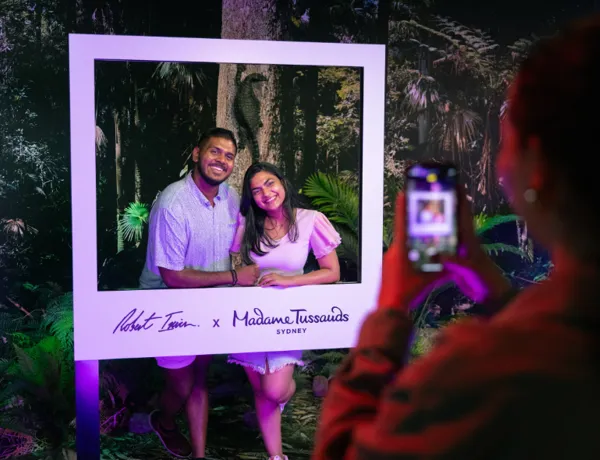 Guests Taking Photo In Frame 800X